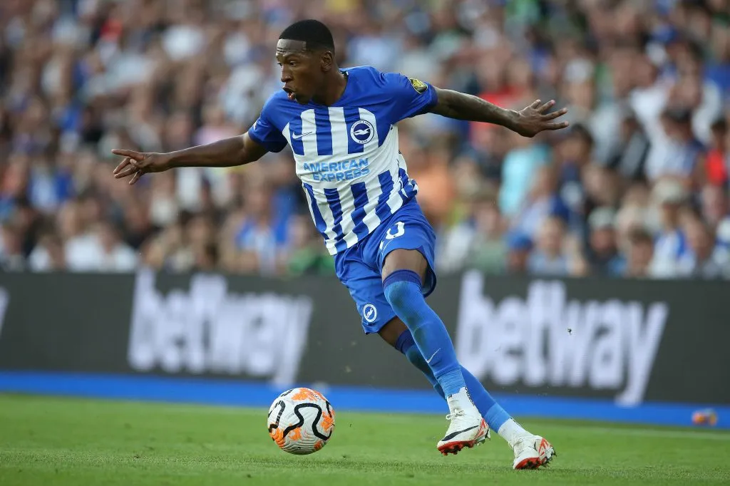 El último partido de Pervis Estupiñán con el Brighton fue el pasado 30 de septiembre de 2023. (FOTO: GETTYIMAGES)