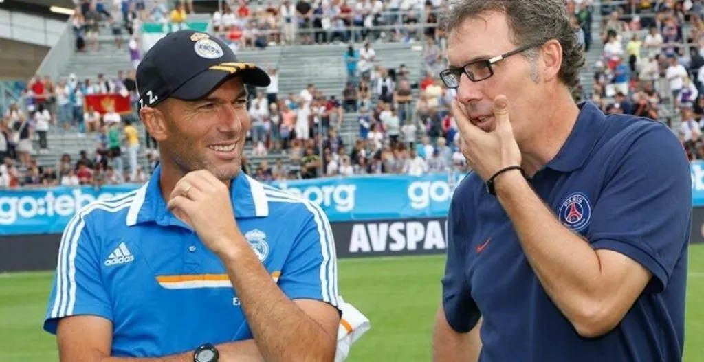 Zidane y Blanc coincidieron como jugadores en Francia y son los dos candidatos para dirigir a el Al-Ittihad.