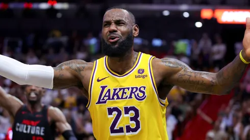 LeBron James en Los Angeles Lakers vs Miami Heat.