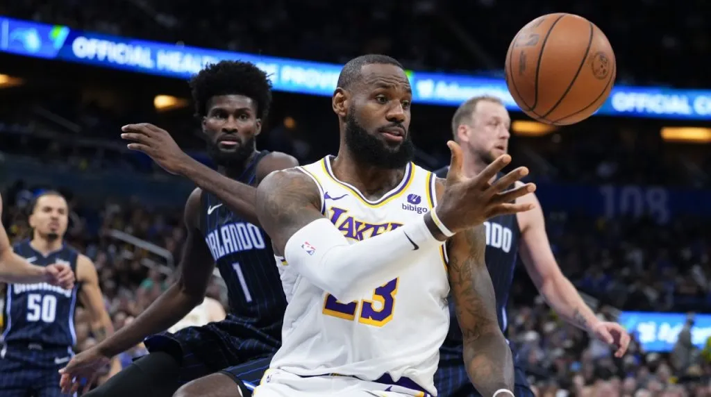 LeBron James anotó 24 puntos vs. Magic. (Foto: Getty Images)