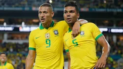 Casemiro, junto a Richarlison, figuras de Brasil.