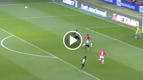 Enner Valencia anota por cuarto parido consecutivo con Internacional.