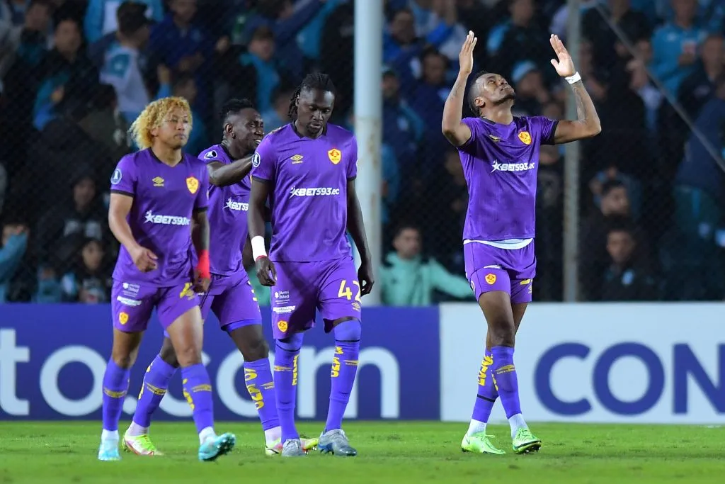 Carlos Cuero tuvo minutos con SD Aucas en Copa Libertadores. Foto: Getty.