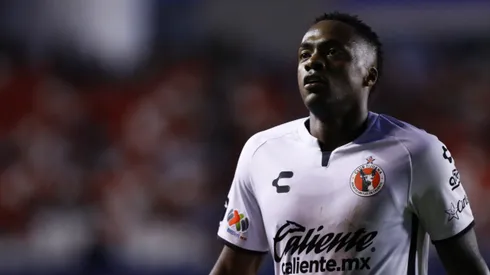 SAN LUIS POTOSI, MEXICO - SEPTEMBER 01: Alex Ibarra of Tijuana looks on during the 12th round match between Atletico San Luis and Tijuana as part of the Torneo Apertura 2022 Liga MX at Estadio Alfonso Lastras on September 1, 2022 in San Luis Potosi, Mexico. (Photo by Leopoldo Smith/Getty Images)