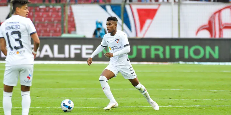 Óscar Zambrano salió campeón de la Copa Sudamericana y de la LigaPro con Liga de Quito. (Foto: API)