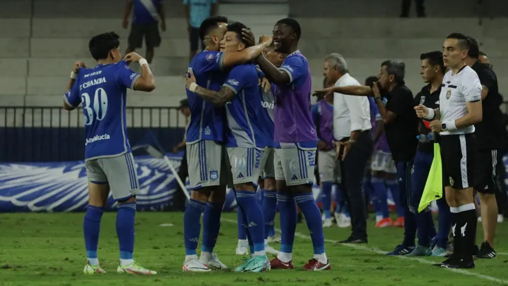 Dos delanteros que sonaron para Emelec ahora están "libres".
