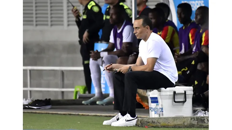 Alejandro Restrepo tiene en carpeta un tres de refuerzos para Alianza Lima