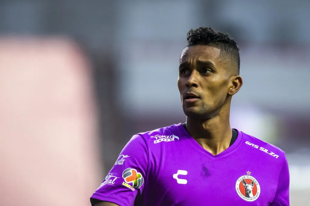 Fidel Martínez fue figura del fútbol mexicano y ahora jugará en El Nacional. Foto: Getty.