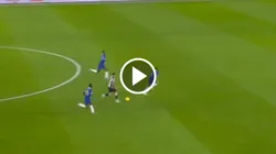 El ecuatoriano quedó mal en un pase atrás