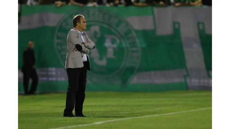 Universitario de Deportes recibió la respuesta de Martín Lasarte