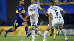 BUENOS AIRES, ARGENTINA - MARCH 10: Eduardo Salvio of Boca Juniors fights for the ball with Andres Ricaurte of Deportivo Independiente Medellin during a Group H match between Boca Juniors and Deportivo Independiente Medellin as part of Copa CONMEBOL Libertadores 2020 at Estadio Alberto J. Armando on March 10, 2020 in Buenos Aires, Argentina. (Photo by Marcelo Endelli/Getty Images)