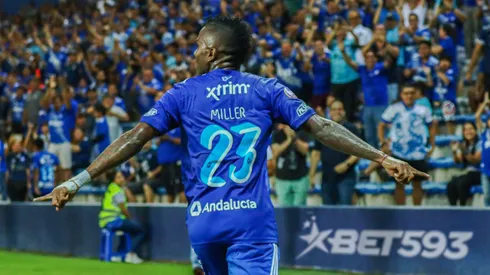 El volante regresó a Emelec en 2023, después de lo que fue su salida en 2016.