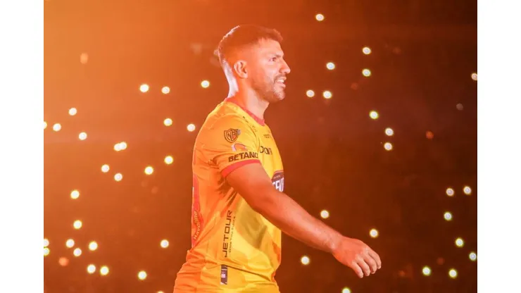 Sergio Aguero en el Monumental para el amistoso Noche Amarilla. Foto: El Telégrafo.