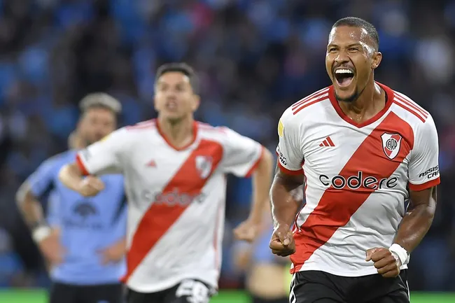 Salomón Rondón marcó su último gol en River Plate contra Belgrano por cuartos de final de la Copa de la Liga. Foto: Getty.