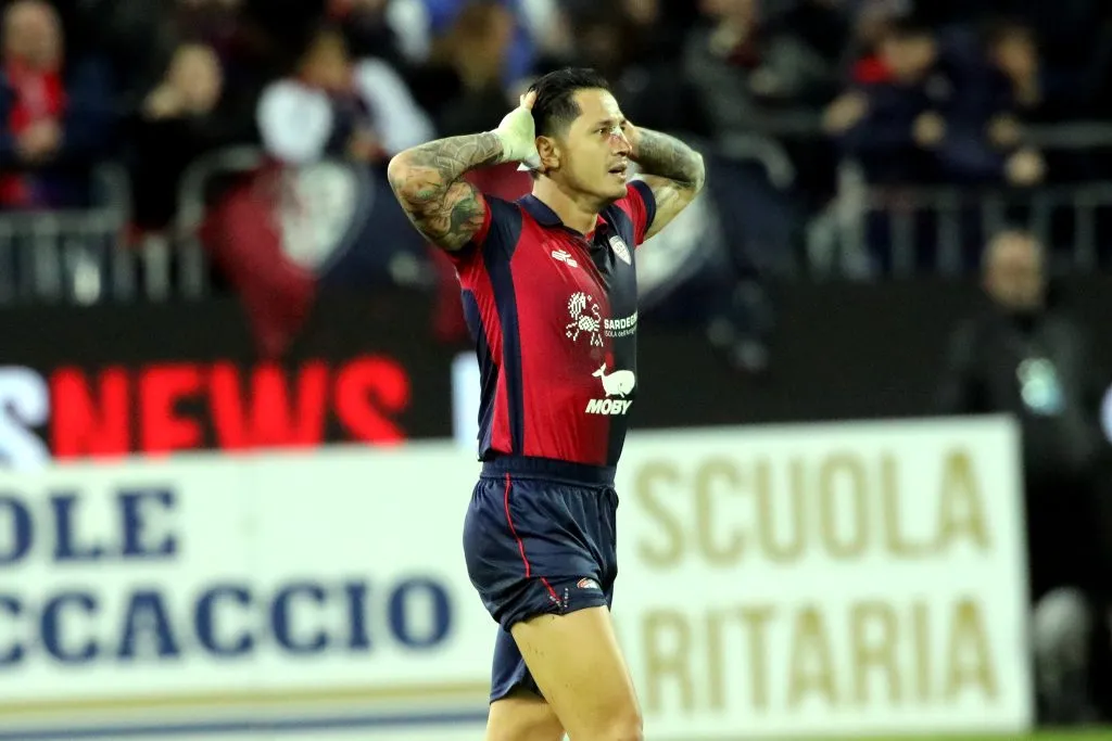 Lapadula festeja un gol con Cagliari. (Foto: Cagliari Prensa)