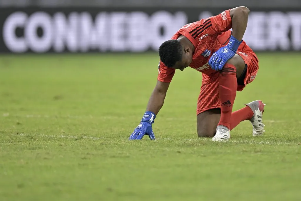 Todo parece indicar que el capitán y referente de Emelec, Pedro Ortíz finalmente continuará en Emelec para la temporada 2024 y 2 más. (Foto: GettyImages)
