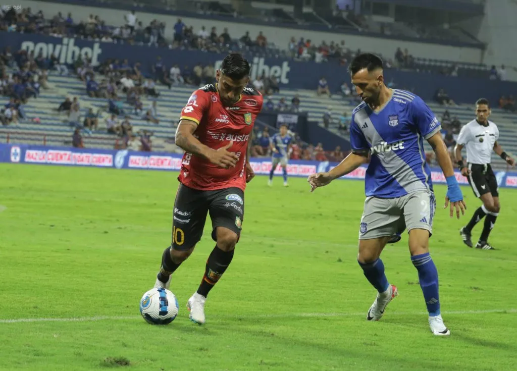 Emelec y Deportivo Cuenca se enfrentaron en el último partido de la LigaPro. (Foto: API)
