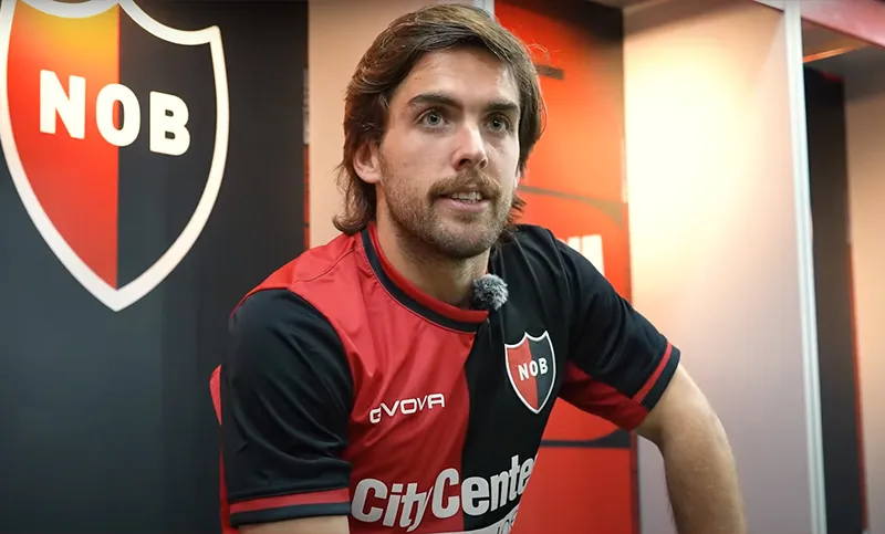 Guillermo May de Newells Old Boys en su presentación con el club argentino. Foto: Getty.