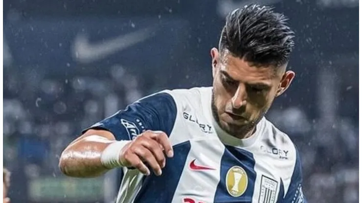 ¿Carlos Zambrano seguirá jugando en Alianza Lima la próxima temporada?