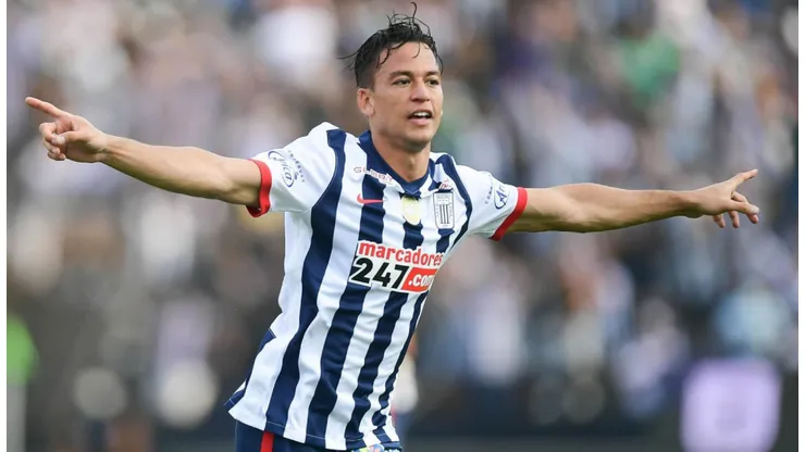 ¿Cristian Benavente seguirá jugando en el fútbol peruano?
