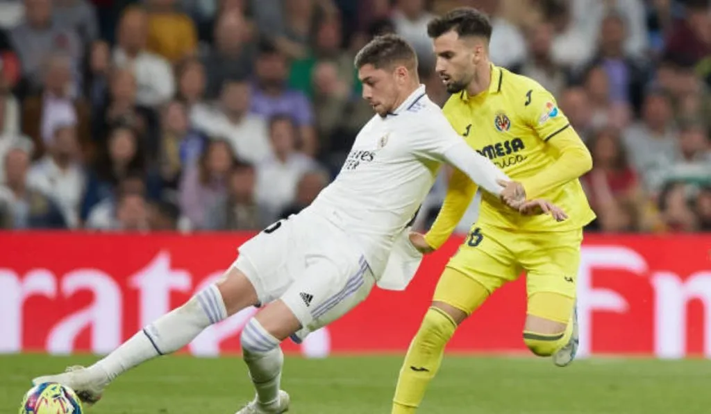 Federico Valverde y Alex Baena en el duelo previo a los episodios del parking del Bernabéu: Getty Images