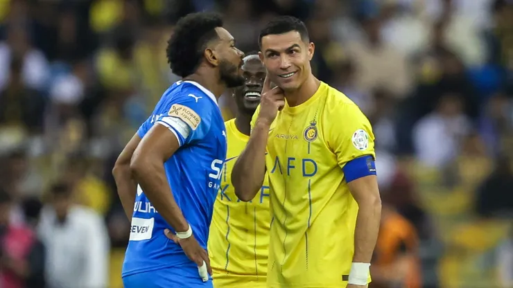 Cristiano Ronaldo se burló de un defensor de Al Hilal que no paró de hacerle reclamos.