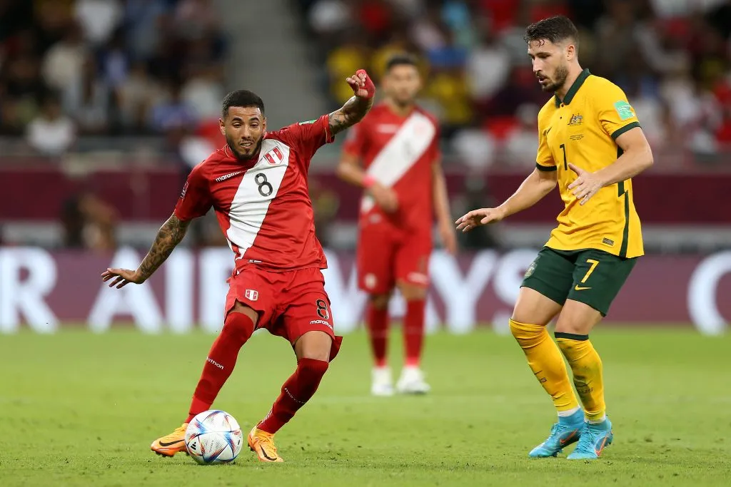 Sergio Peña jugando con Perú ante Australia. (Foto: Getty).