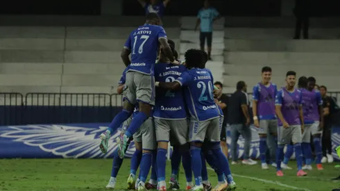 Desde Emelec aclaran si le deben o no a sus jugadores