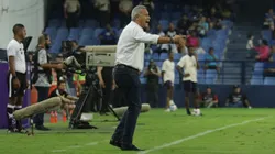 El DT se refirió a continuar en Emelec para la temporada 2024.