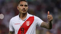 RIO DE JANEIRO, BRAZIL - JUNE 18: Paolo Guerrero of Peru gives a thumb up during the Copa America Brazil 2019 group A match between Bolivia and Peru at Maracana Stadium on June 18, 2019 in Rio de Janeiro, Brazil. (Photo by Bruna Prado/Getty Images)