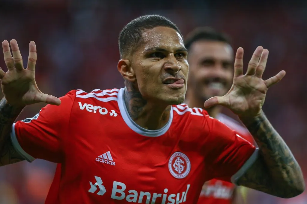 Paolo Guerrero jugando la Copa Libertadores con Inter de Porto Alegre. (Foto: Getty).