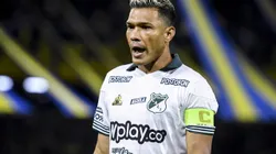 BUENOS AIRES, ARGENTINA - MAY 26: Teofilo Gutierrez of Deportivo Cali gestures during the Copa CONMEBOL Libertadores 2022 match between Boca Juniors and Deportivo Cali at Estadio Alberto J. Armando on May 26, 2022 in Buenos Aires, Argentina. (Photo by Marcelo Endelli/Getty Images)