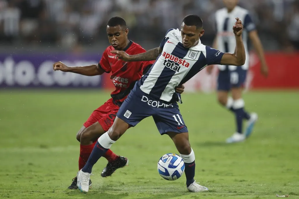 Reyna jugando para Alianza. (Foto: Alianza Lima Prensa)