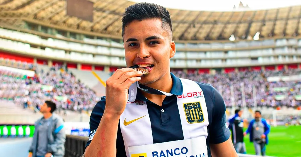 Ricardo Lagos con Alianza Lima. (Foto: Alianza Lima Prensa)