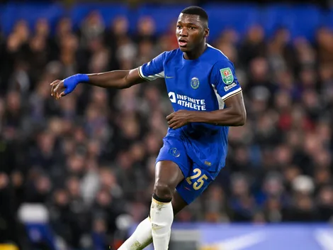 Moisés Caicedo dio una asistencia y habría salido enojado al ser cambiado