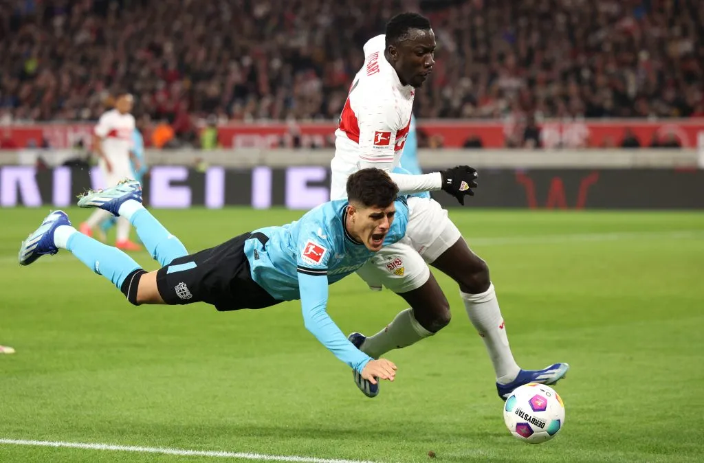 Piero Hincapié comenzó como titular con el Bayer Leverkusen y fue uno de los más destacados en defensa. (Foto: GettyImages)