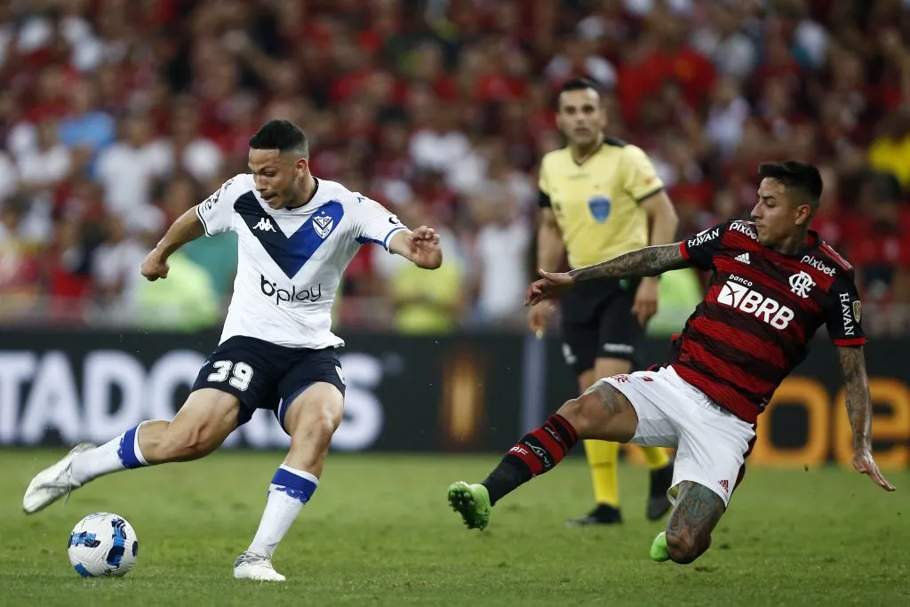 Abiel Osorio jugando la Copa Libertadores con Vélez Sarsfield. Foto: Getty.