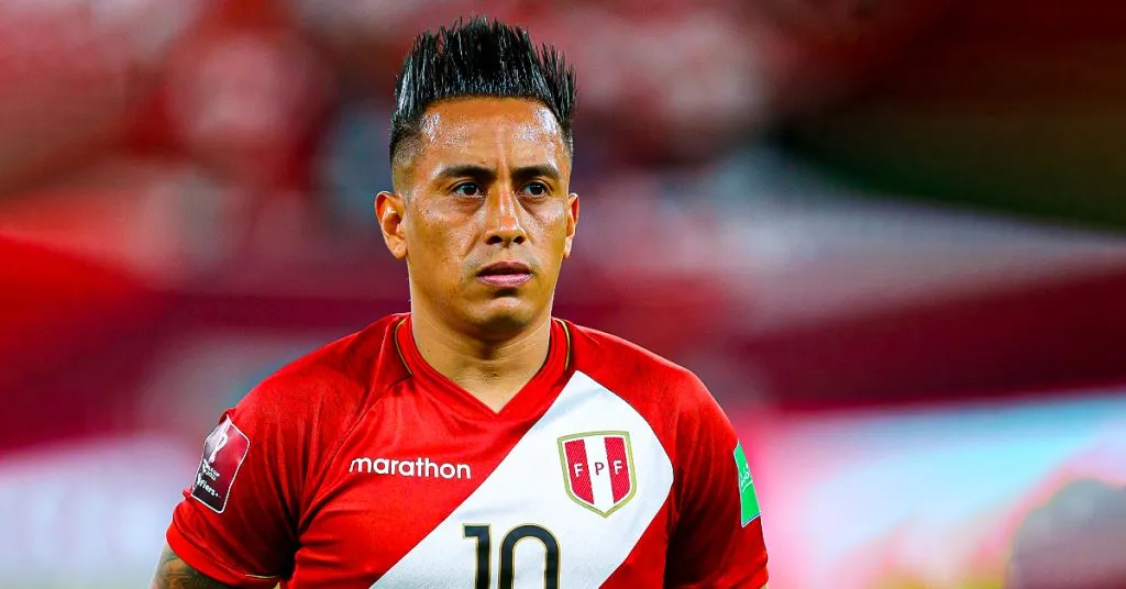 Cueva defendiendo a Perú. (Foto: Selección de Perú Prensa)