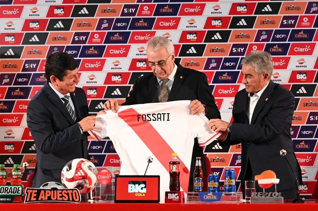Jorge Fossati en su presentación para la Selección Peruana. (Foto: FPF).