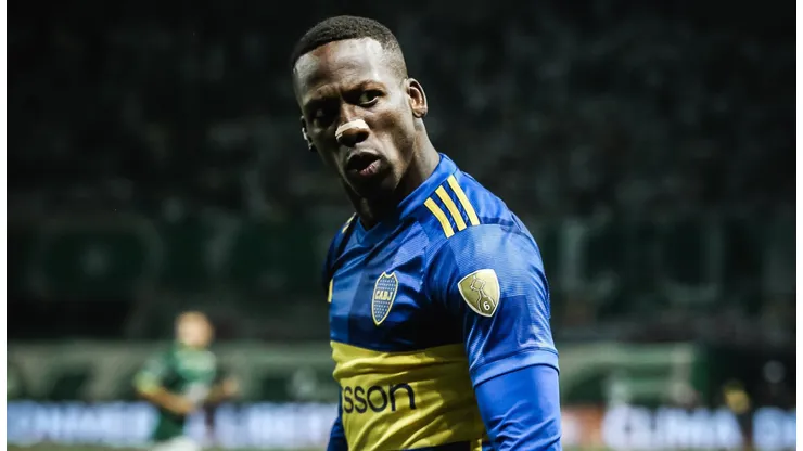 Luis Advíncula y Boca Juniors