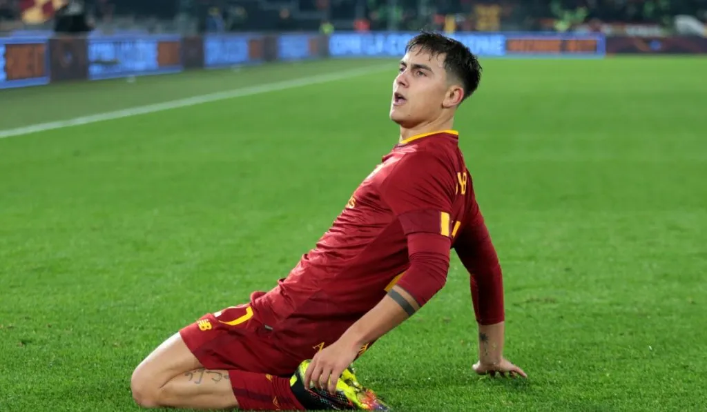 Paulo Dybala festejando uno de sus goles por Roma: Getty Images