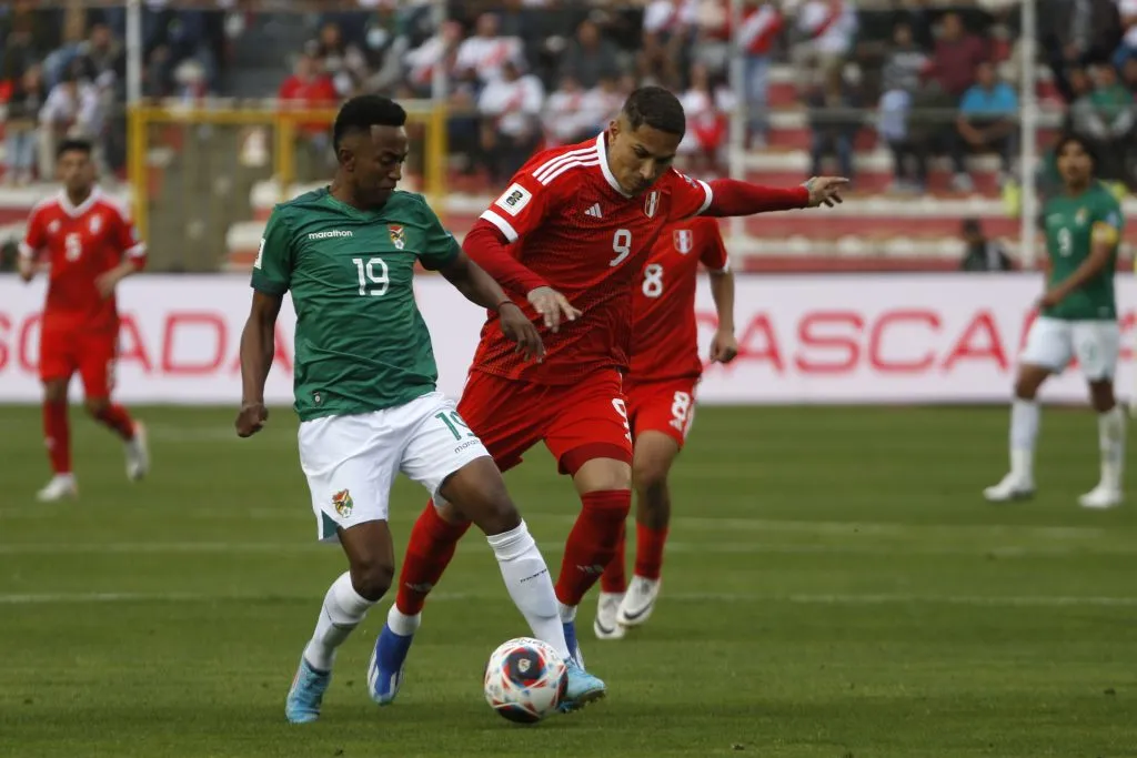 Guerrero jugando ante Bolivia. (Foto: Selección Peruana Prensa)