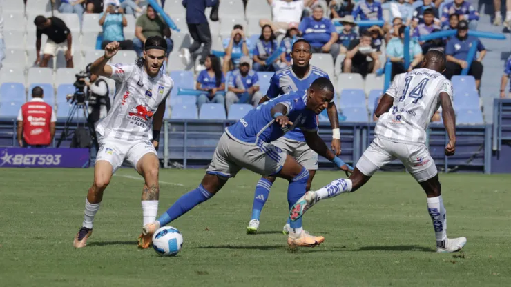 Emelec se interesó en este defensor de la LigaPro, pero se va a otro club