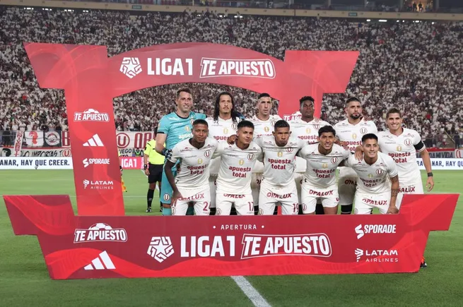 Universitario de Deportes en un partido por Liga 1. (Foto: IMAGO).
