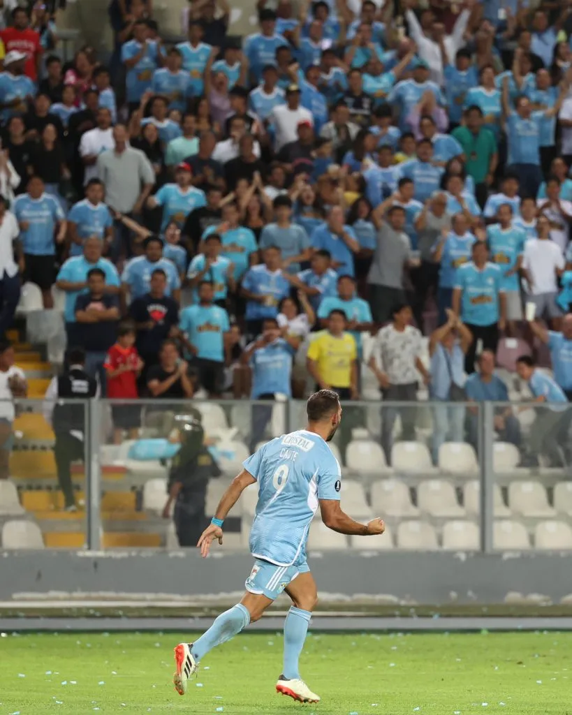 Martín Cauteruccio contra Always Ready. (Foto: IMAGO).