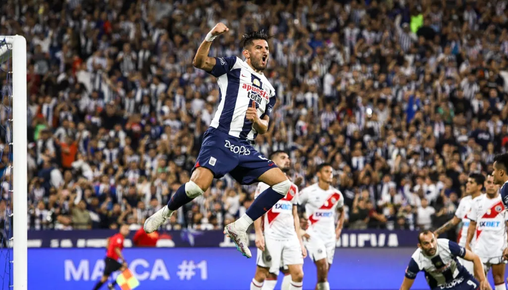 Zambrano festejando un gol con Alianza. (Foto: Alianza Lima Prensa)