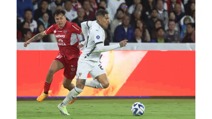 Paolo Guerrero y César Vallejo