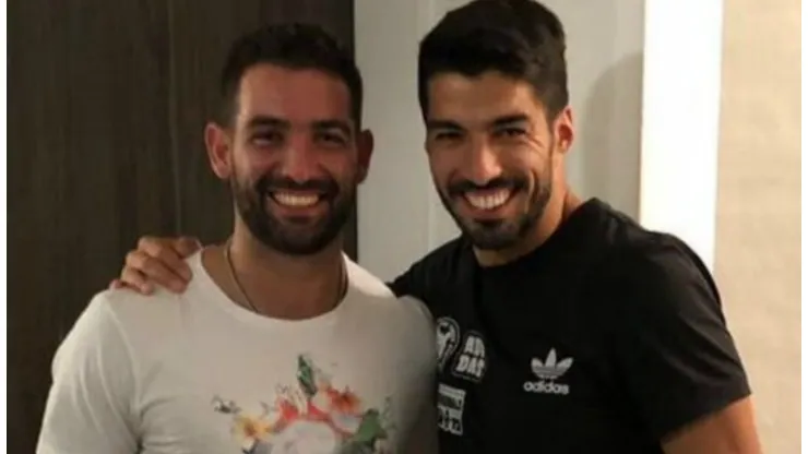 Martín Cauteruccio y Luis Suárez