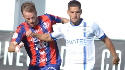 Damián Zamorano, uno de los cientos de extranjeros que buscan suerte en Europa.