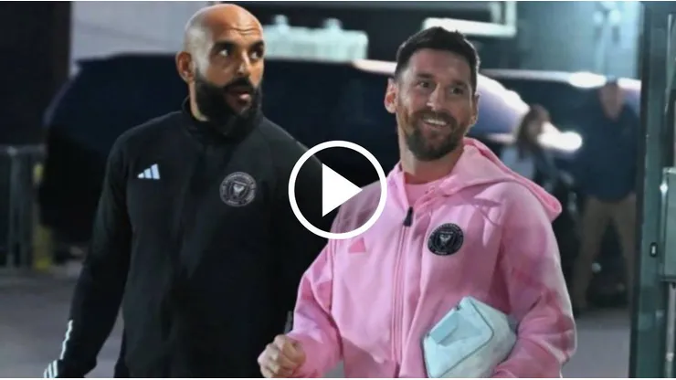 Yassine Cheuko y Lionel Messi.